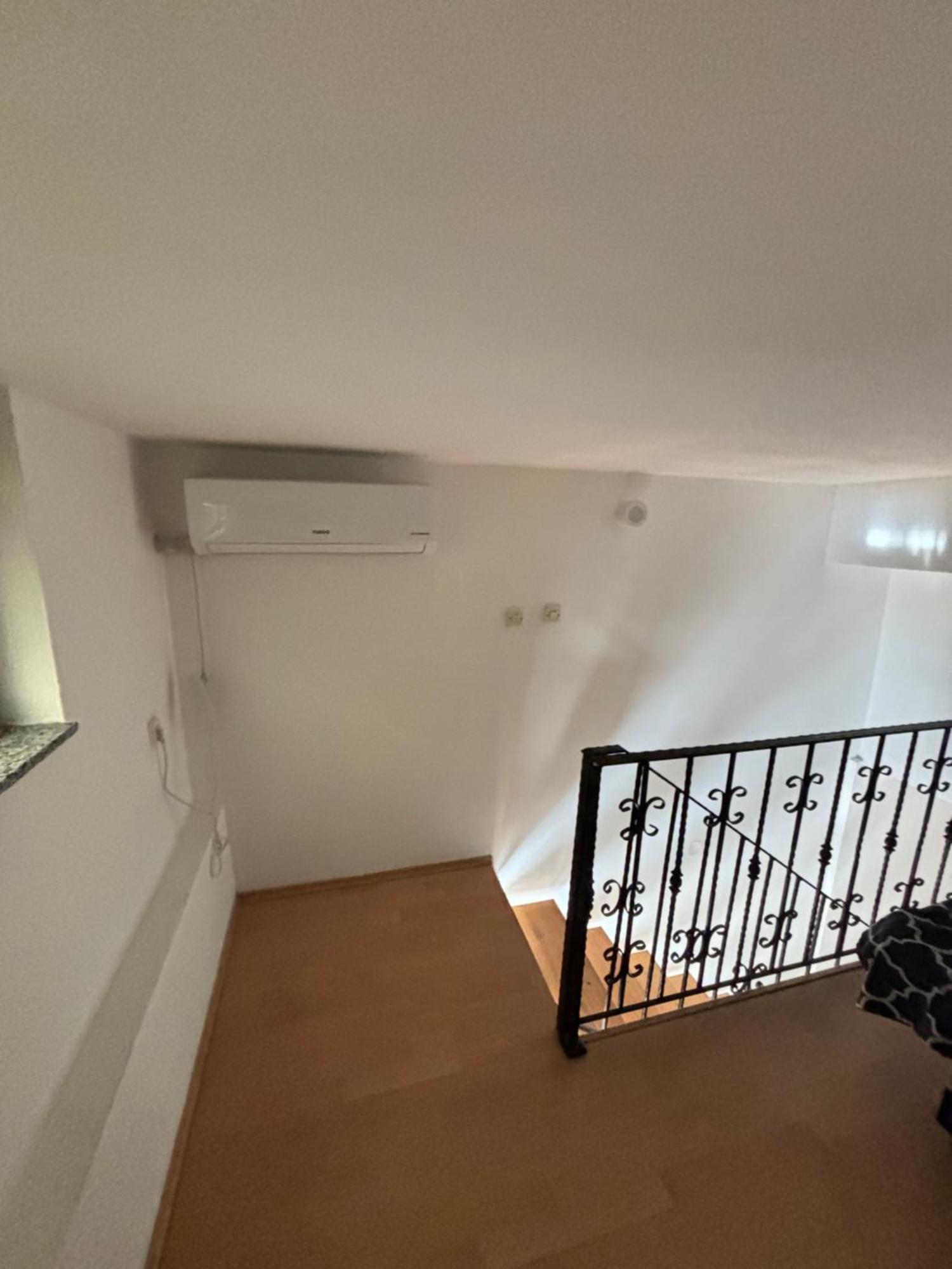 Mia'S Duplex Apartment Skopje Ngoại thất bức ảnh