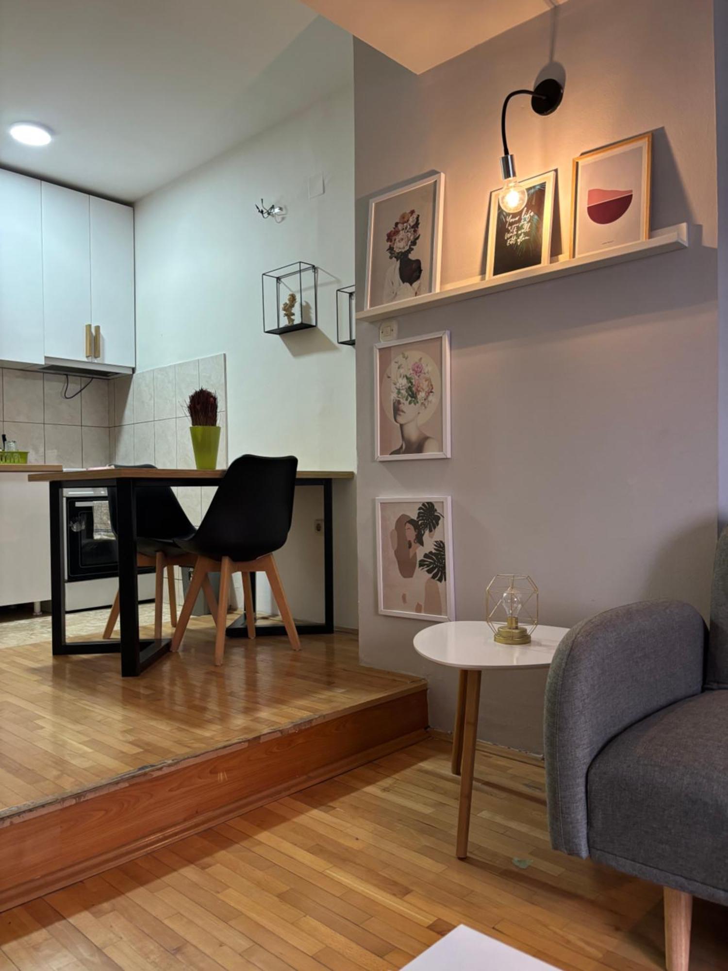 Mia'S Duplex Apartment Skopje Ngoại thất bức ảnh